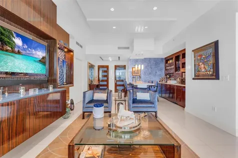 50 S Pointe Drive Miami Beach FL 33139