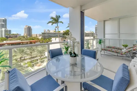 50 S Pointe Drive Miami Beach FL 33139