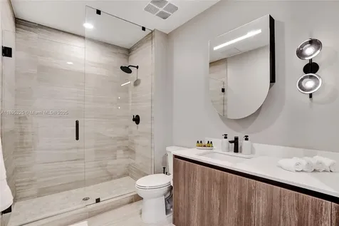 580 72nd Street Miami Beach FL 33141