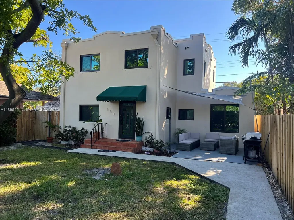 1534 Monroe Street Hollywood FL 33020