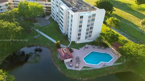 7051 Environ Boulevard Lauderhill FL 33319