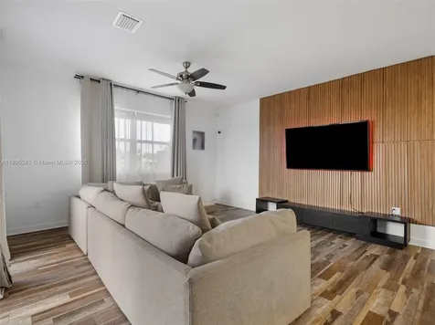 1411 SE 26th Road Homestead FL 33035