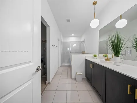 1411 SE 26th Road Homestead FL 33035