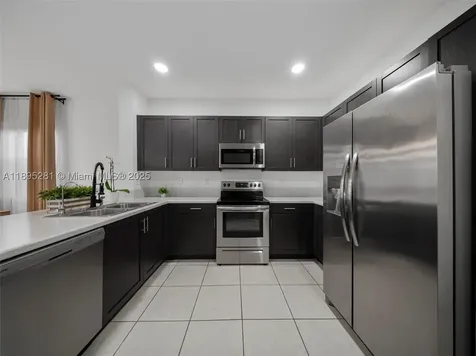 1411 SE 26th Road Homestead FL 33035