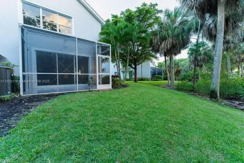8350 Village Edge Circle Fort Myers FL 33919