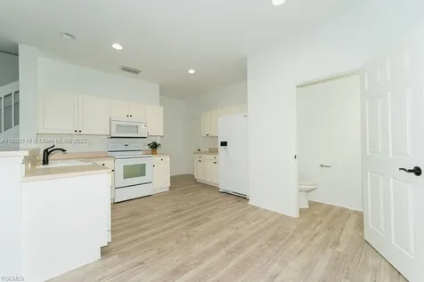 8350 Village Edge Circle Fort Myers FL 33919