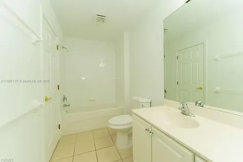 8350 Village Edge Circle Fort Myers FL 33919