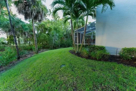 8350 Village Edge Circle Fort Myers FL 33919