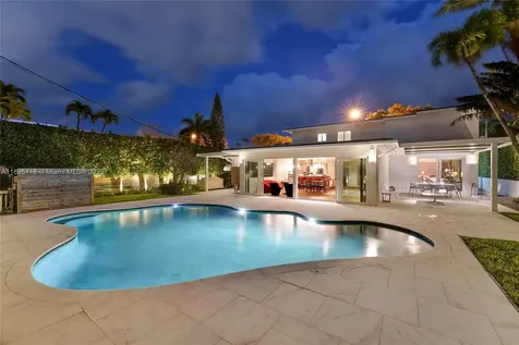 5244 Alton Road Miami Beach FL 33140