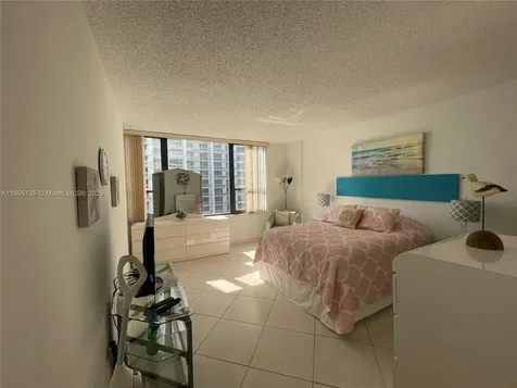 3505 S Ocean Drive Hollywood FL 33019
