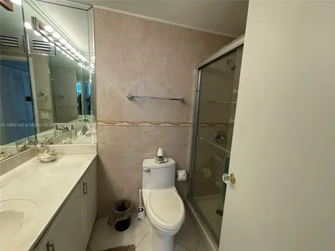 3505 S Ocean Drive Hollywood FL 33019
