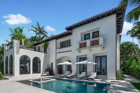 5300 N Bay Road Miami Beach FL 33140