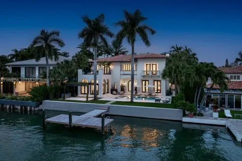 5300 N Bay Road Miami Beach FL 33140