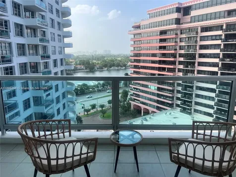 5161 Collins Avenue Miami Beach FL 33140