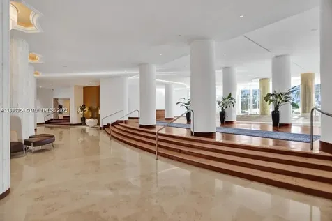 5161 Collins Avenue Miami Beach FL 33140