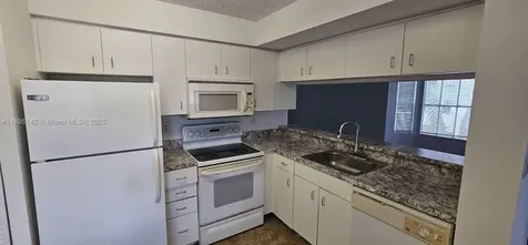 3204 Glenmoor Drive West Palm Beach FL 33409