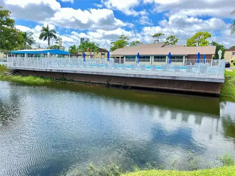340 Pine Ridge Circle Green Acres FL 33463