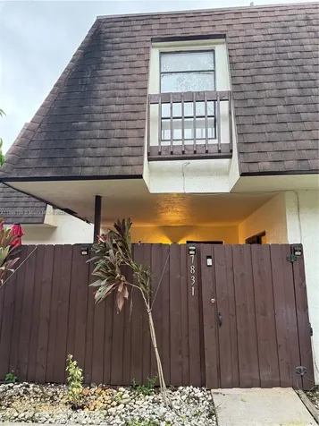 7831 Tam Oshanter Boulevard North Lauderdale FL 33068