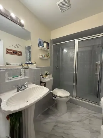 7831 Tam Oshanter Boulevard North Lauderdale FL 33068