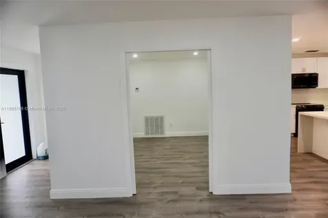 7321 Allen Drive Hollywood FL 33024