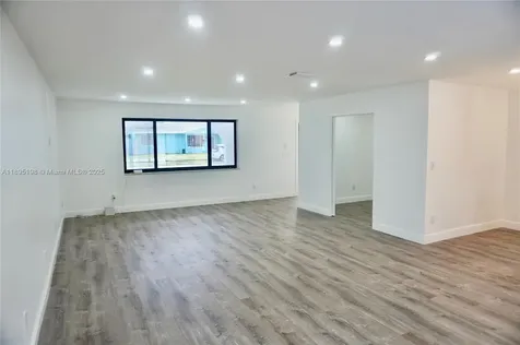 7321 Allen Drive Hollywood FL 33024