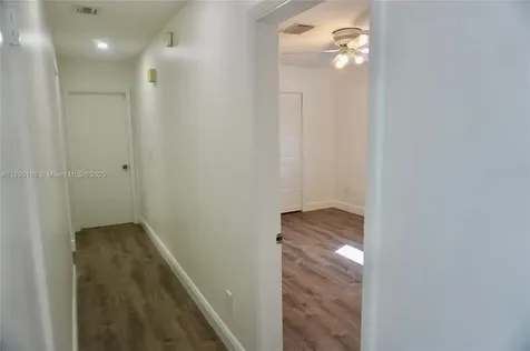 7321 Allen Drive Hollywood FL 33024