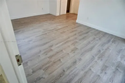 7321 Allen Drive Hollywood FL 33024