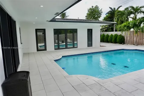 7321 Allen Drive Hollywood FL 33024