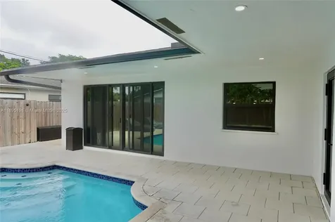 7321 Allen Drive Hollywood FL 33024