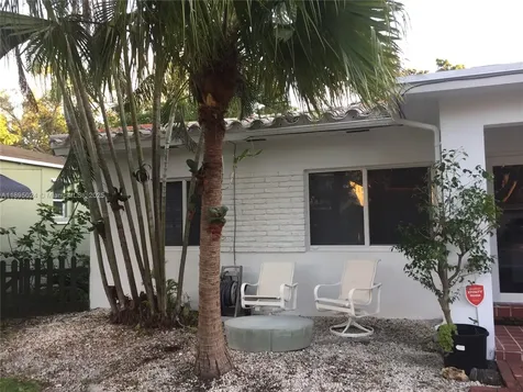 1160 SW 22nd Terrace Miami FL 33129