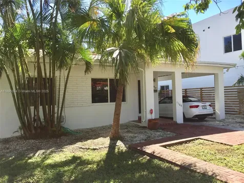 1160 SW 22nd Terrace Miami FL 33129