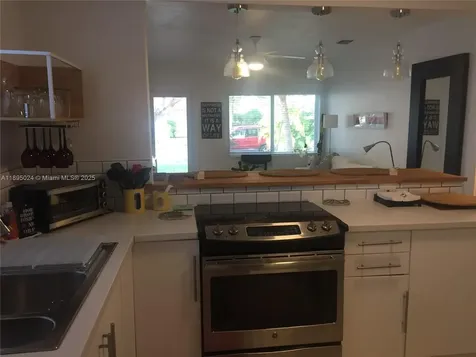 1160 SW 22nd Terrace Miami FL 33129