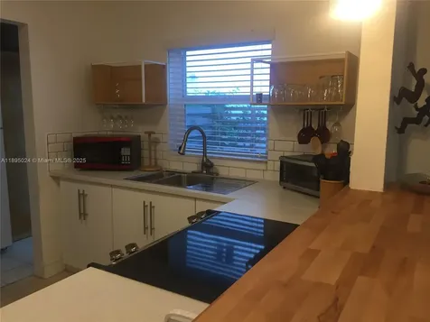 1160 SW 22nd Terrace Miami FL 33129