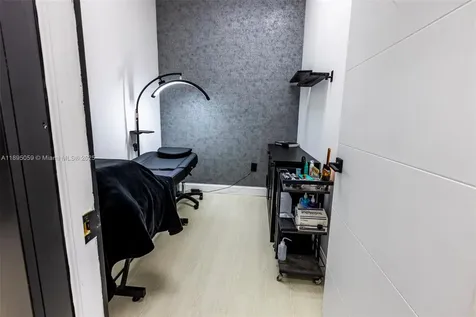 919 SW 122nd Avenue Miami FL 33184