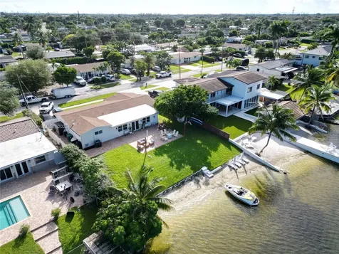 17500 NW 82nd Court Hialeah FL 33015