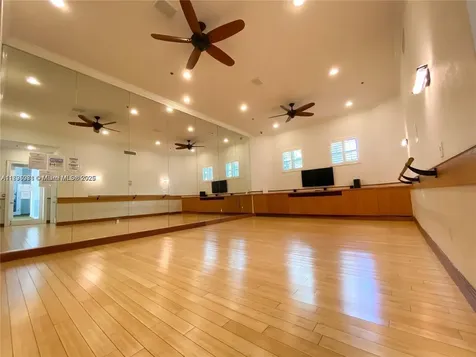 3145 NE 184th Street Aventura FL 33160