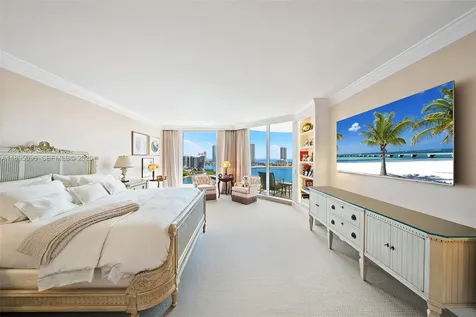 6000 Island Boulevard Aventura FL 33160