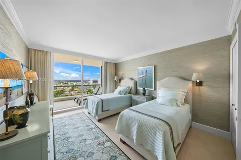6000 Island Boulevard Aventura FL 33160