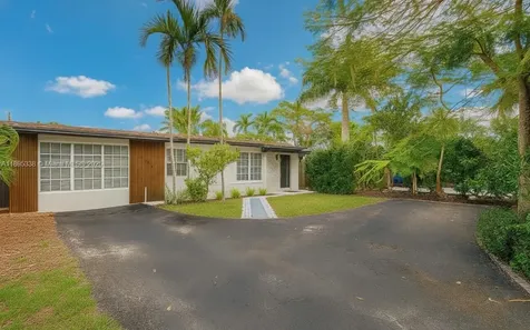 1399 NE 38th Street Oakland Park FL 33334