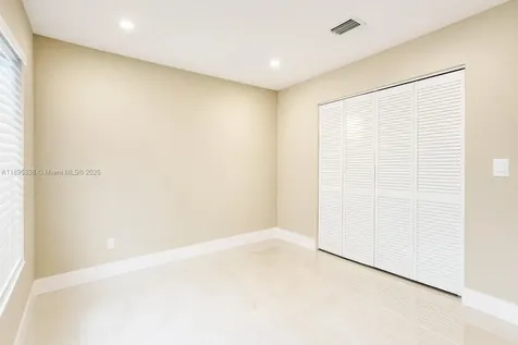 1399 NE 38th Street Oakland Park FL 33334