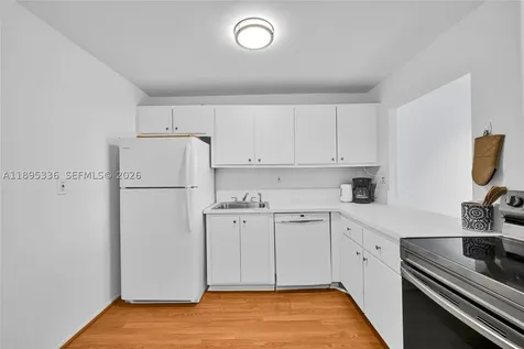 800 Parkview Drive Hallandale Beach FL 33009