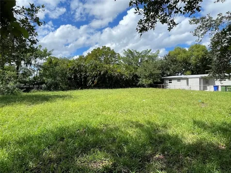 833 NW 12th Avenue Fort Lauderdale FL 33311
