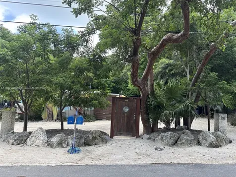 218 Matecumbe Avenue Islamorada FL 33036