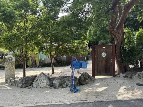 218 Matecumbe Avenue Islamorada FL 33036