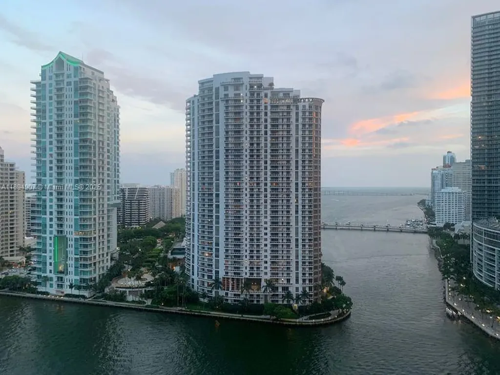 300 S Biscayne Boulevard Miami FL 33131