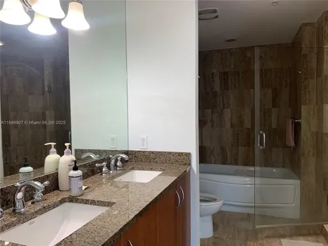 300 S Biscayne Boulevard Miami FL 33131