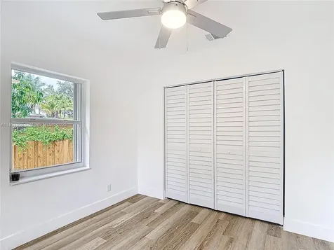 1535 NW 124th Street North Miami FL 33167