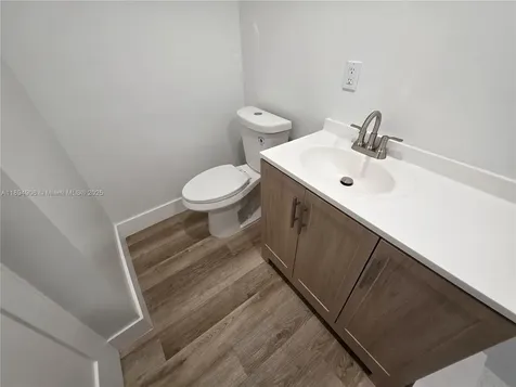 1535 NW 124th Street North Miami FL 33167