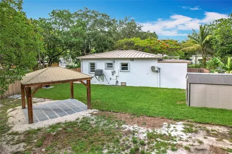 1535 NW 124th Street North Miami FL 33167
