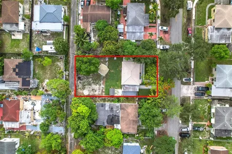 1535 NW 124th Street North Miami FL 33167
